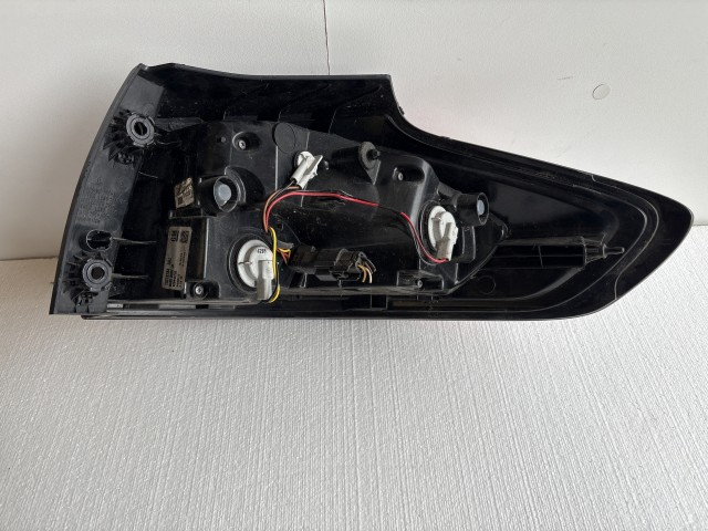 10262 Opel Zafira C 2011 Lámpa , Fényszóró Használt Bal hátsó