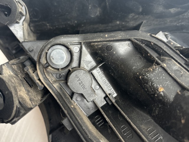 10272 Opel Corsa E 2014- 2014 Lámpa , Fényszóró Használt Bal hátsó