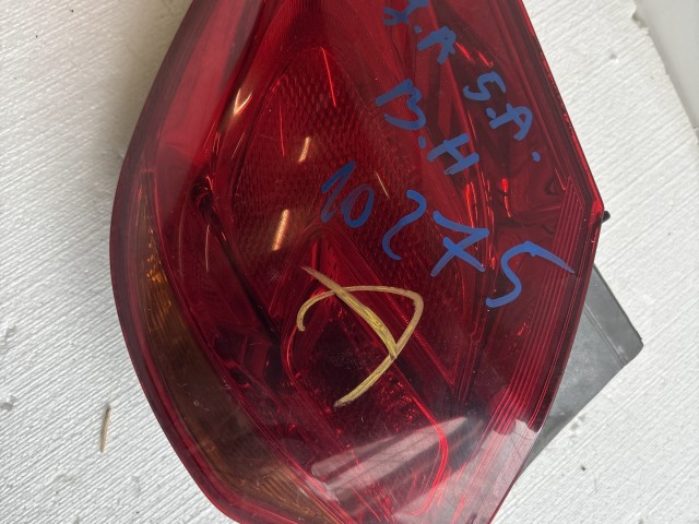 10275 Opel Astra J 2009-2015 Lámpa , Fényszóró Használt Bal hátsó