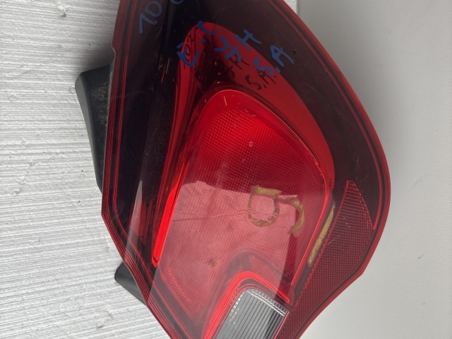 10276 Opel Corsa E 2014- 2014 Lámpa , Fényszóró Használt  Jobb hátsó