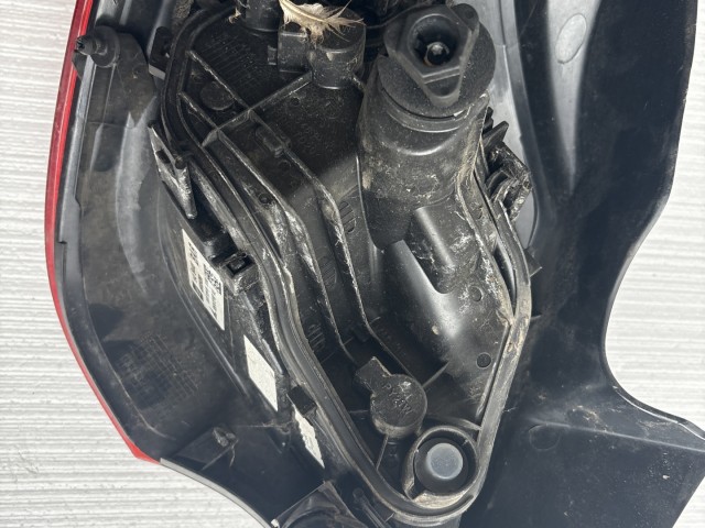 10276 Opel Corsa E 2014- 2014 Lámpa , Fényszóró Használt  Jobb hátsó