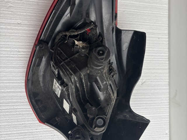 10276 Opel Corsa E 2014- 2014 Lámpa , Fényszóró Használt  Jobb hátsó