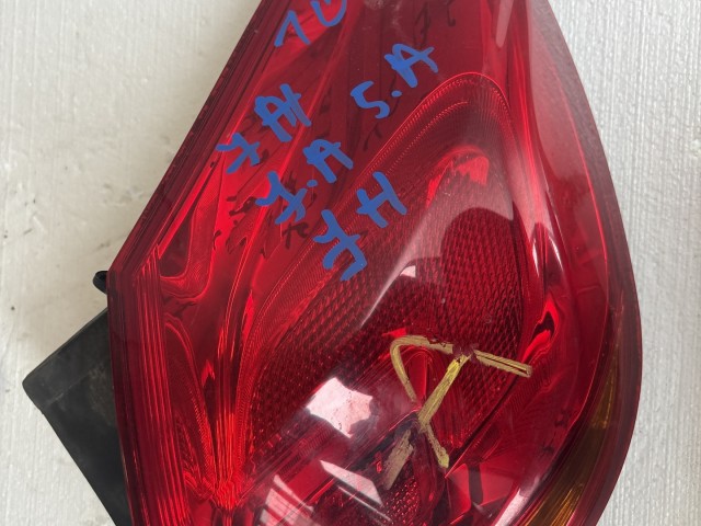 10274 Opel Astra J 2009-2015 Lámpa , Fényszóró Használt  Jobb hátsó