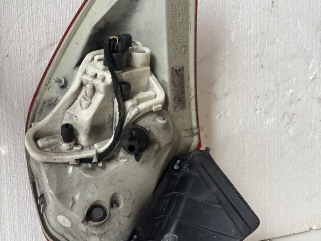 10274 Opel Astra J 2009-2015 Lámpa , Fényszóró Használt  Jobb hátsó