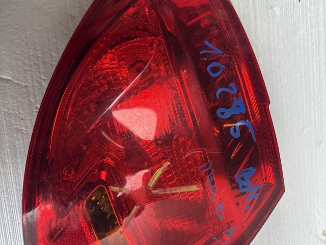 10285 Opel Meriva B 2010-2017 Lámpa , Fényszóró Használt Bal hátsó