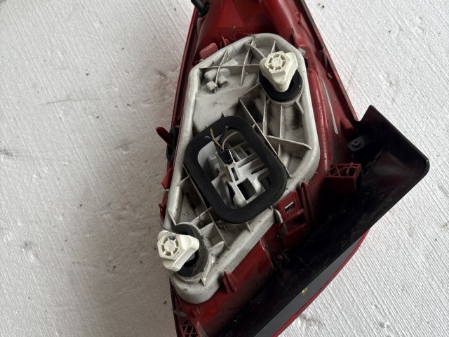 10281 Opel Meriva B 2010-2017 Lámpa , Fényszóró Használt  Jobb hátsó