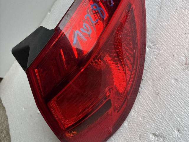 10283 Opel Meriva B 2010-2017 Lámpa , Fényszóró Használt  Jobb hátsó