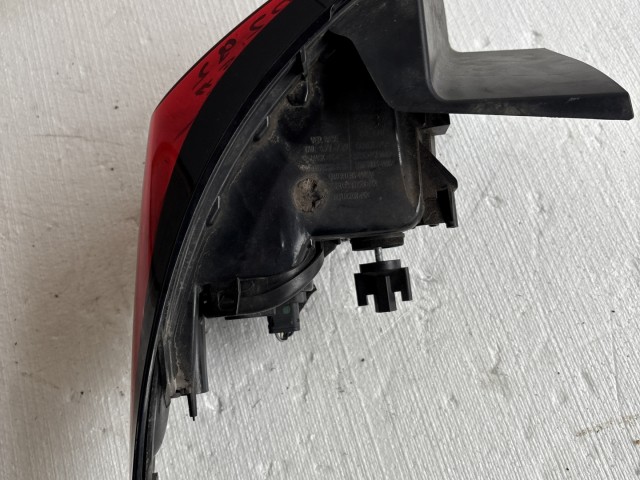 10292 Opel Astra K 2015 Lámpa , Fényszóró Használt  Jobb hátsó