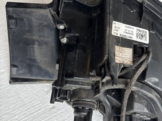 10293 Opel Astra K 2015 Lámpa , Fényszóró Használt  Jobb hátsó