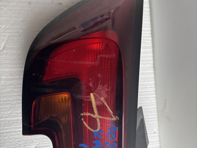 10289 Opel Astra K 2015 Lámpa , Fényszóró Használt Bal hátsó