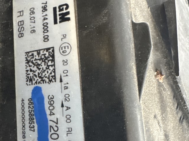 10295 Opel Astra K 2015 Lámpa , Fényszóró Használt Jobb első