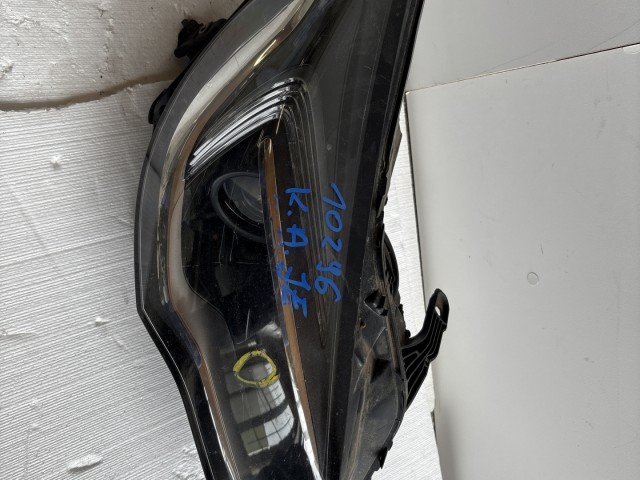 10296 Opel Astra K 2015 Lámpa , Fényszóró Használt Jobb első