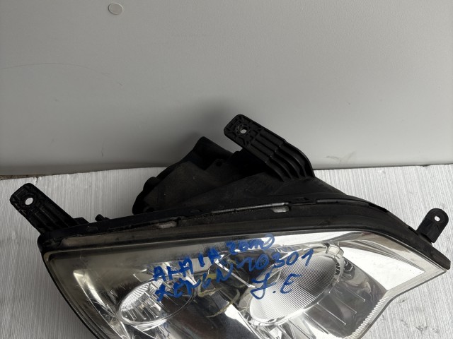 10301 Opel Antara 2006-2015 Lámpa , Fényszóró Használt Xenon Jobb első