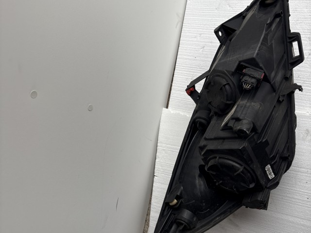 10307 Opel Meriva B 2014-2017 Lámpa , Fényszóró Használt Bal első 