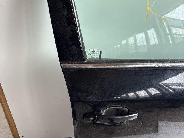 10363 Opel Antara 2006-2015 Ajtó Használt Jobb első Feket Z22c