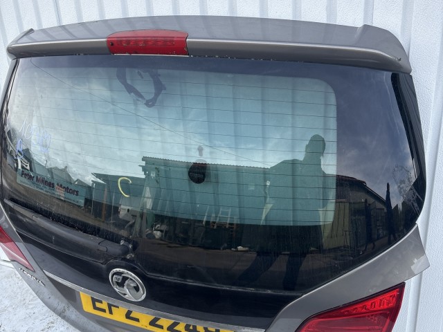 10382 Opel Meriva B 2010-2017 Csomagtérajtó Használt