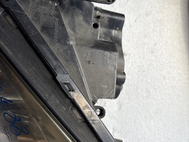 10488 Opel Antara 2006-2015 Lámpa , Fényszóró Használt Xenon Bal első 