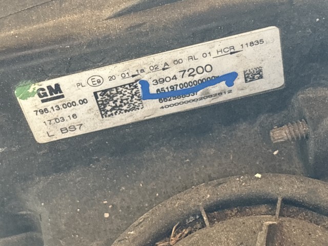 10489 Opel Astra K 2015 Angol Fényszóró Használt Bal első 