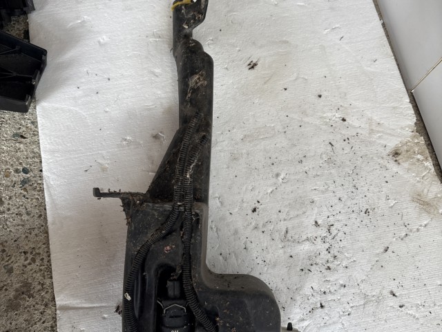 Opel Astra H 2004-2010 2004-2010 Ablakmosó tartály Használt sima  