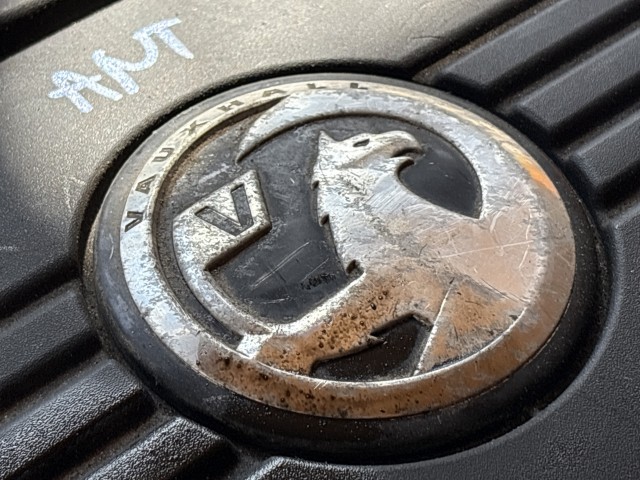 Opel Antara 2006-2015 Motorburkolat Használt 2.2 cdti