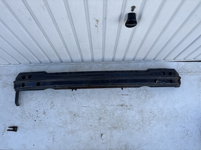 Opel Antara 2006-2015 Lökhárító tartó Használt hátsó