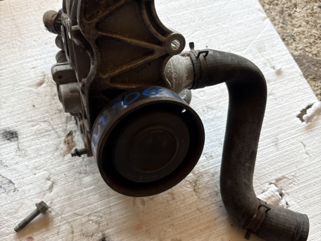Opel Antara 2006-2015 Vízpumpa Használt 