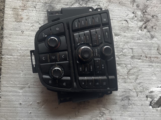Opel Astra J 2009-2015 Közép konzol Használt