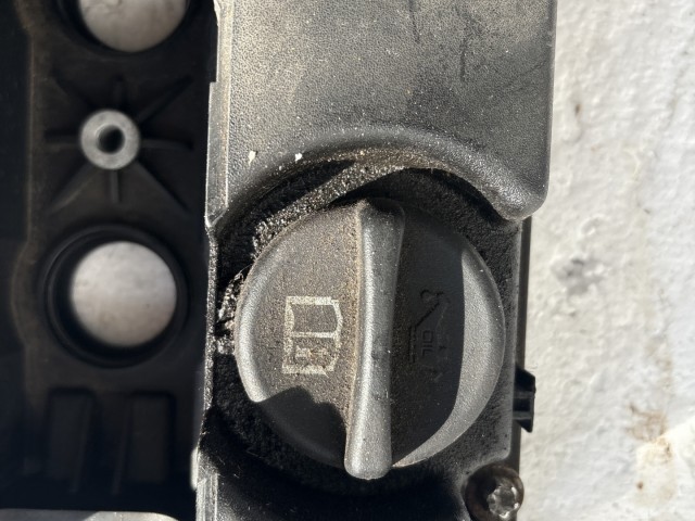 Opel Astra J 2009-2015 Szelepfedél Használt   
