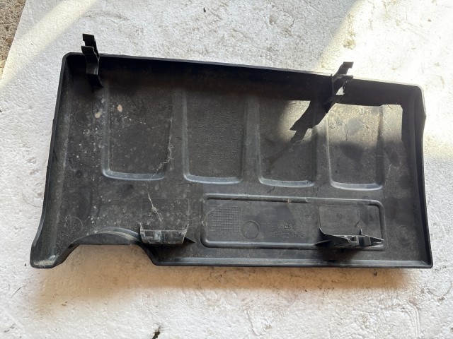 Opel Corsa D 2006-2014 Motorburkolat Használt 1.4