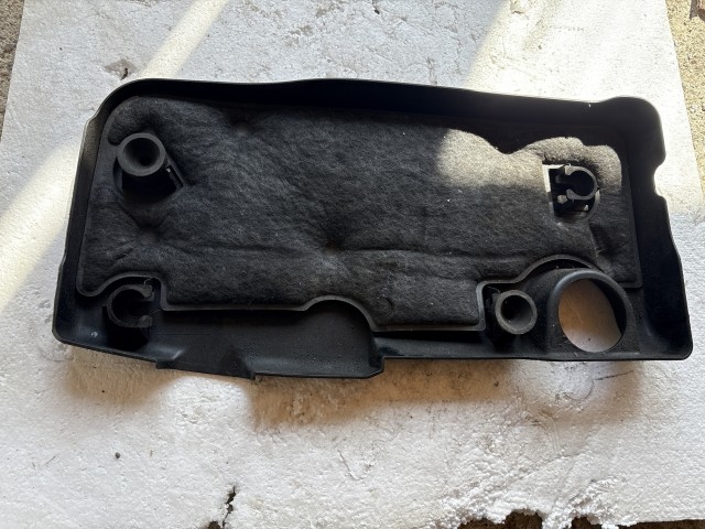 Opel Astra J 2009-2015 Motorburkolat Használt 1.7 diesel