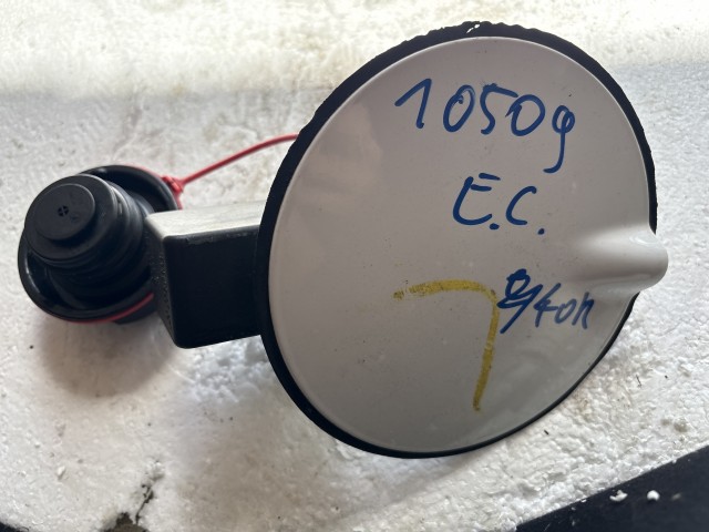 Opel Corsa E 2014- 2014-2019 Tankajtó Használt fehér 