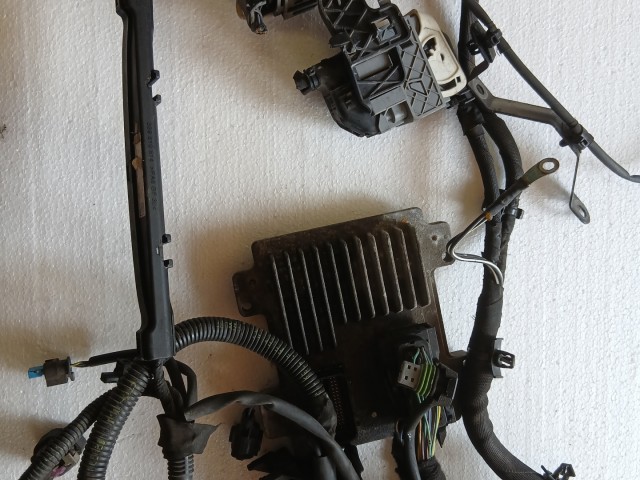 Opel Corsa E b14xer kábel kötegek Használt