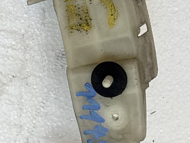 Opel Antara 2006-2015 Lökhárító tartó Használt jobb hátsó