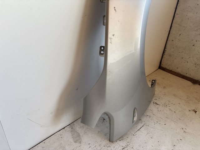 11172 Opel Astra J 2009-2015 Sárvédő Használt Jobb első Ezüst Z176