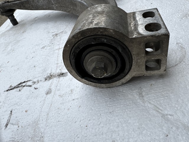 Opel Astra J 2009-2015 Lengőkar Használt Jobb első 