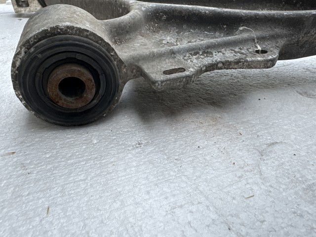 Opel Astra J 2009-2015 Lengőkar Használt Jobb első 
