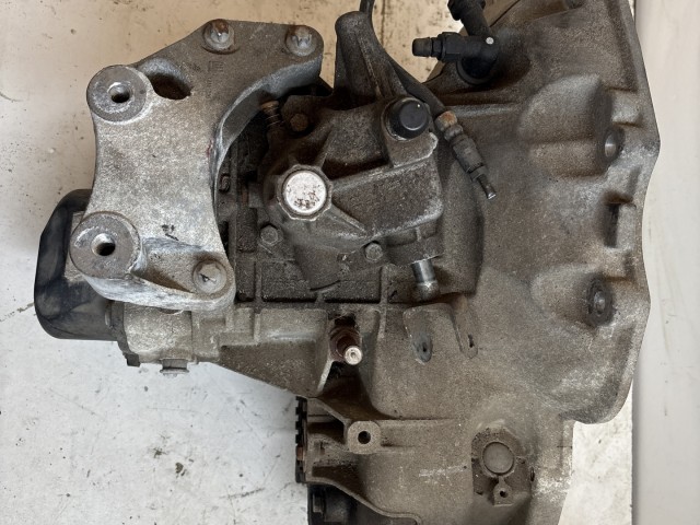 Opel Corsa E 2014- 2014-2019 Váltó Használt B14 XER 