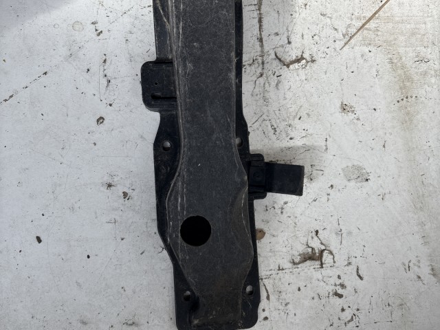 Hyundai I 30 2007-2011 Lökhárító tartó Használt hátsó