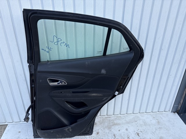 11382 Opel Mokka 2012 Ajtó Használt Jobb hátsó Fekete Z22c