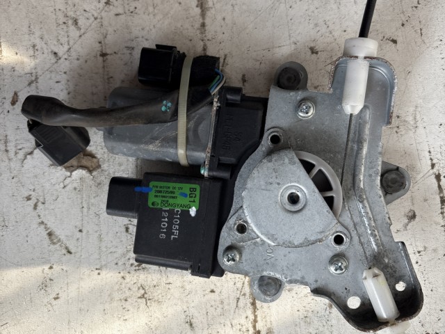 Opel Antara 2006-2015 Ablakemelő  Használt bal első  