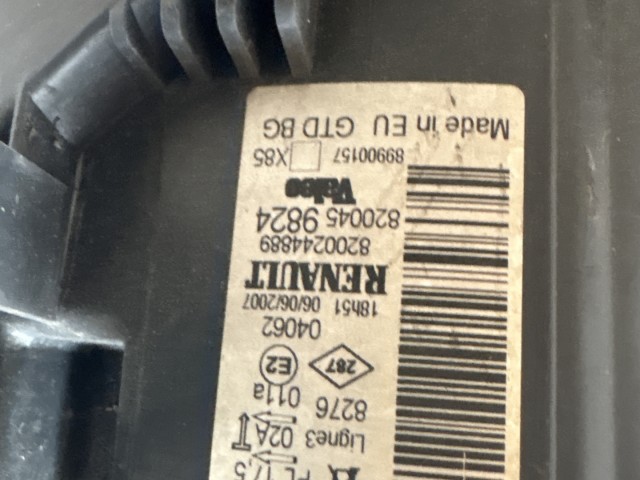 11402 Renault Clio III. 2007-2014 Lámpa , Fényszóró Használt sima Bal első 