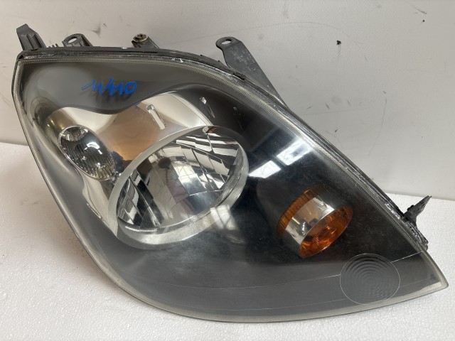 11410 Ford Fiesta v 2004-2008 Lámpa , Fényszóró Használt sima Jobb első