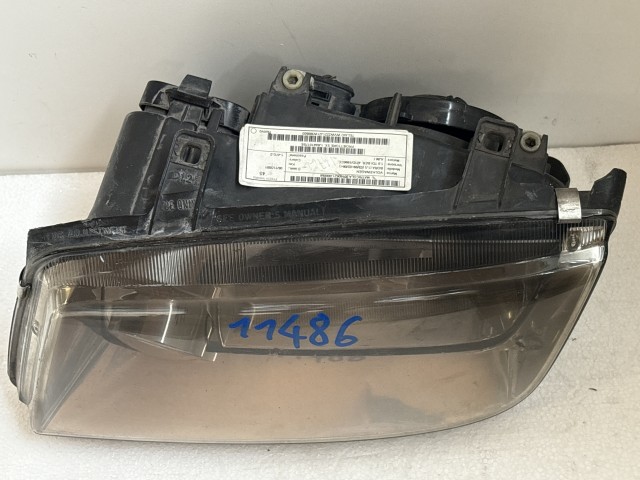 11486 Volkswagen Bora 1998-2005 Lámpa , Fényszóró Használt Bal első 