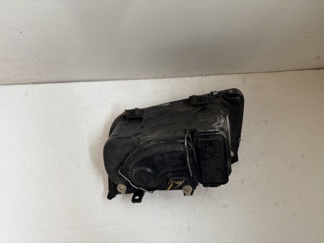 11487 Volkswagen Bora 1998-2005 Lámpa , Fényszóró Használt Jobb első