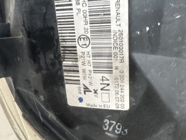 11490 Renault Megane III. 2008-2016 Lámpa , Fényszóró Használt Jobb első