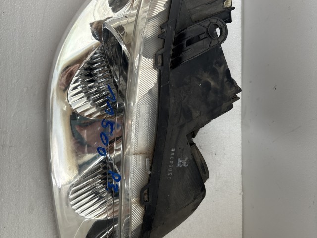 11500 Fiat Punto III. 2003-2010 2003-2010 Lámpa , Fényszóró Használt Jobb első