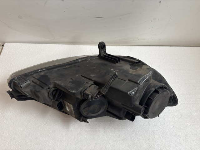 11404 Volkswagen Golf V. Plus 2004-2013 Lámpa , Fényszóró Használt sima Bal első 