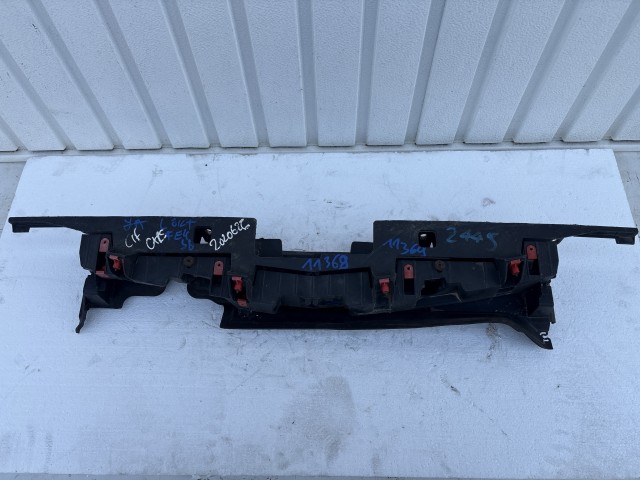 Opel Astra J 2009-2015 Lökhárító tartó Használt Első, felső