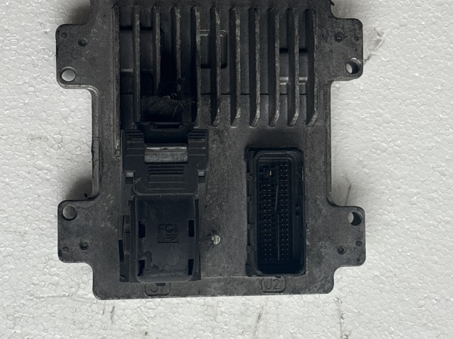 Opel CORSA D Motorvezérlő Használt   