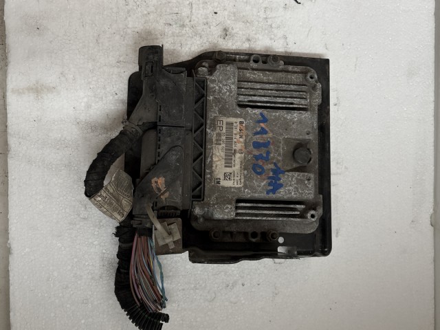 Opel Astra H 2004-2010 2004-2010 Motorvezérlő Használt   